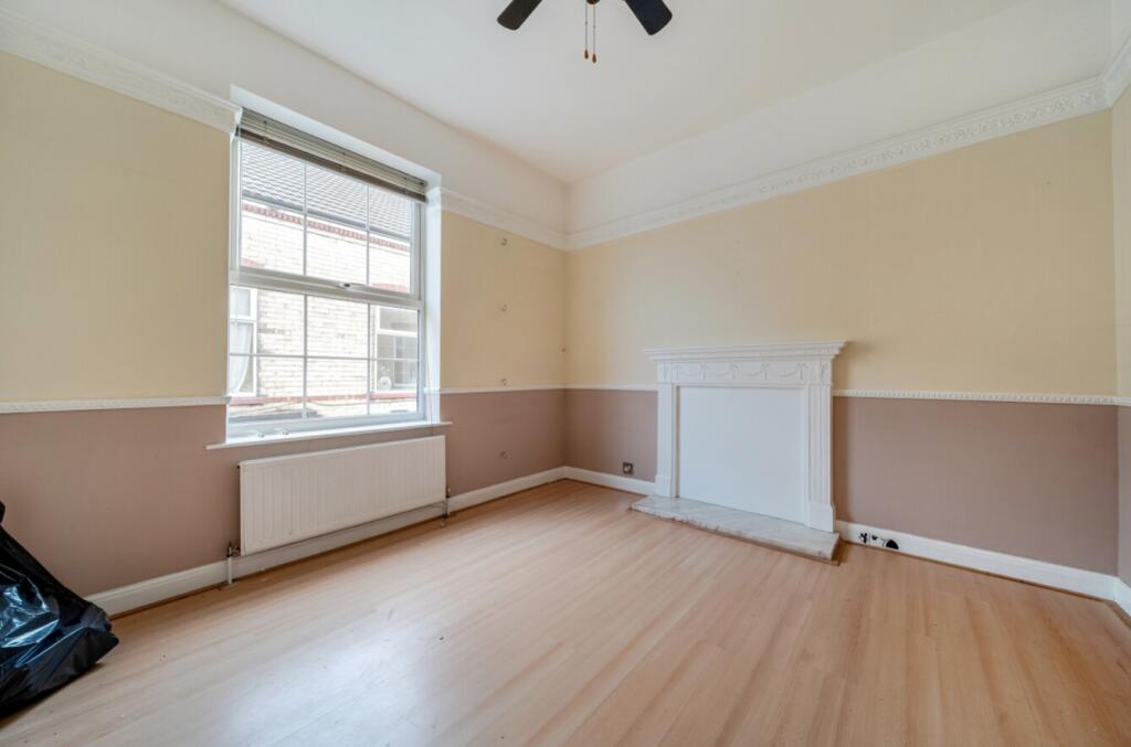 1376708-5-690b4d4a9c658