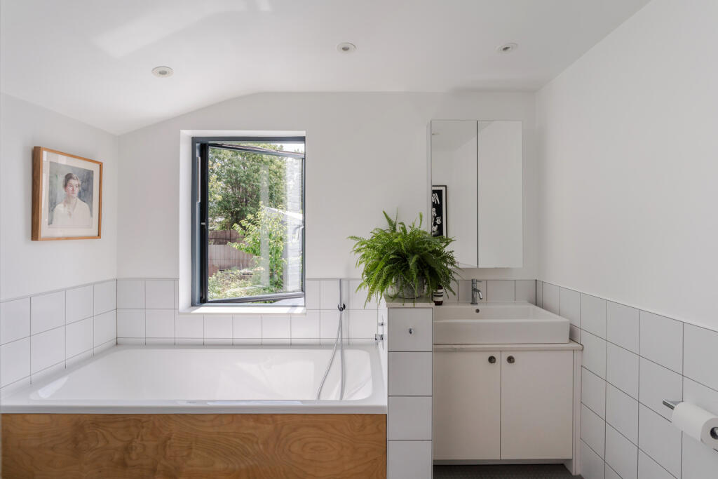 301687 - 6 Mona Road-45.jpeg