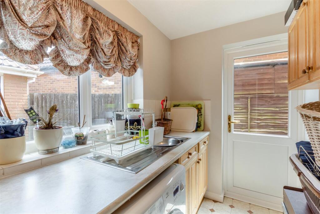 8652465-interior12.jpg