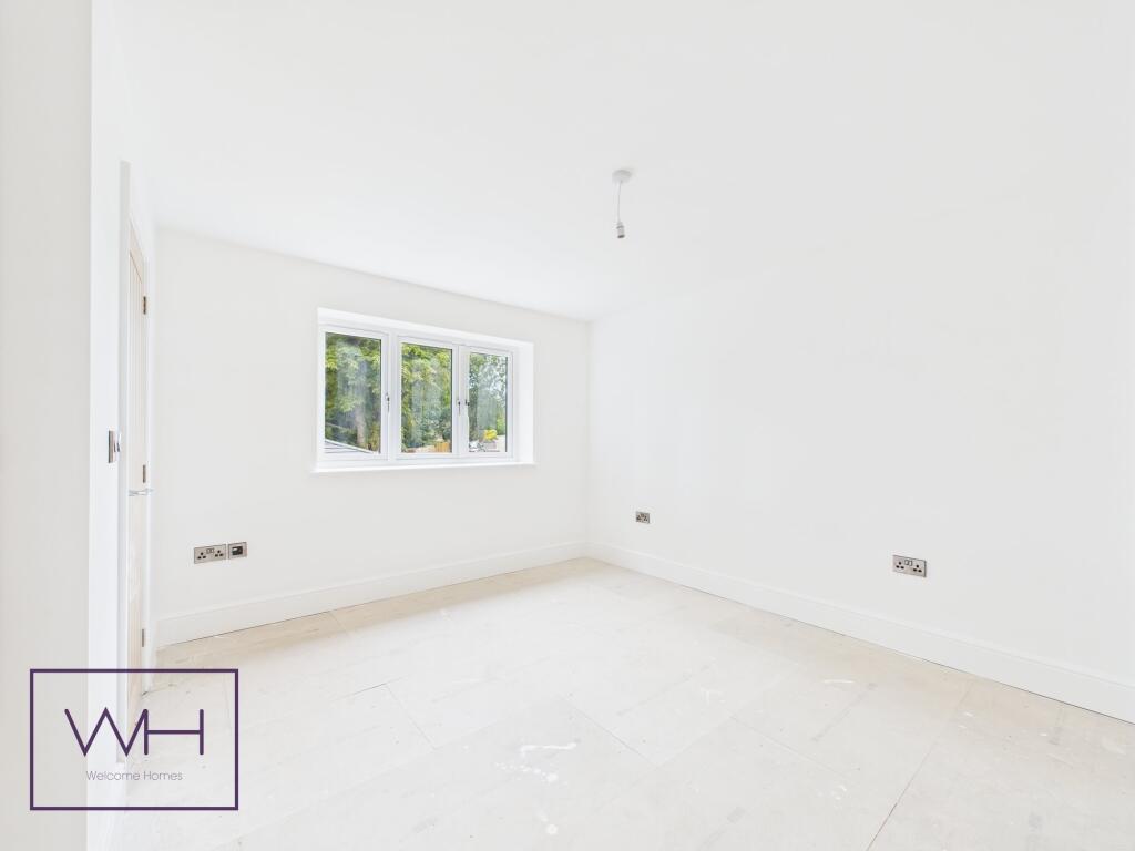 CAM03785G0-PR0276-ST