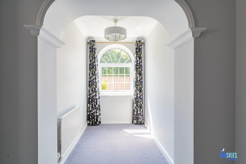 Alcove off the Main Living Space