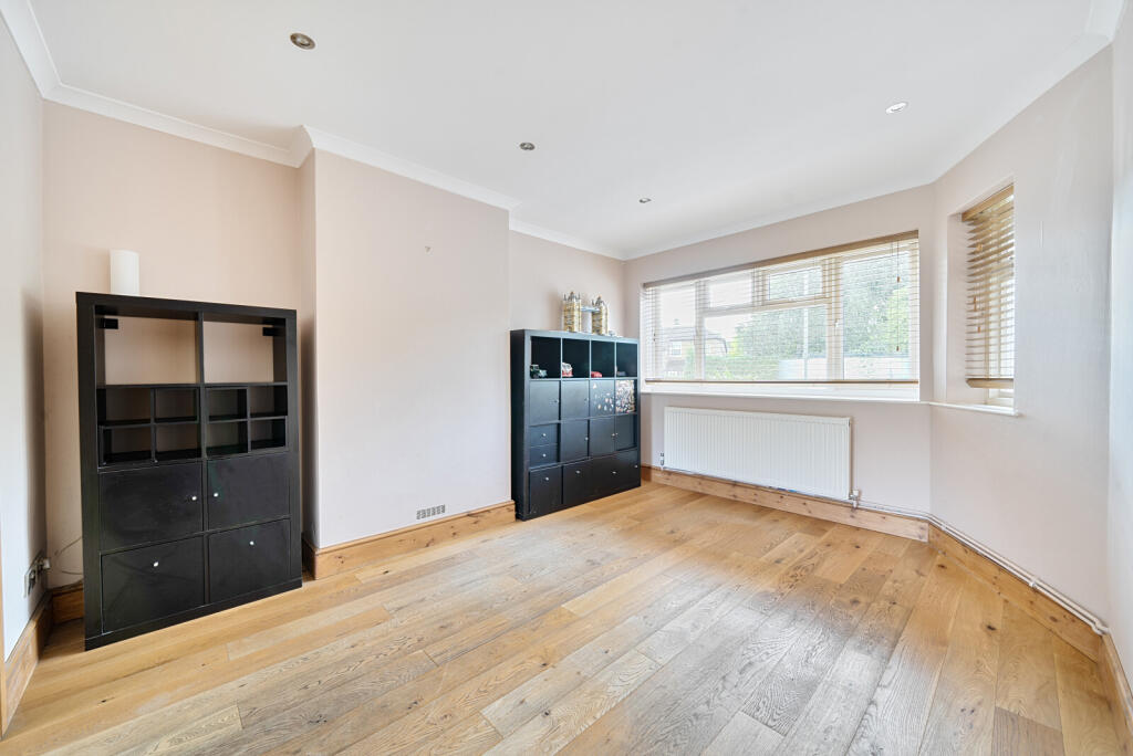 1345882-12-68bb03...