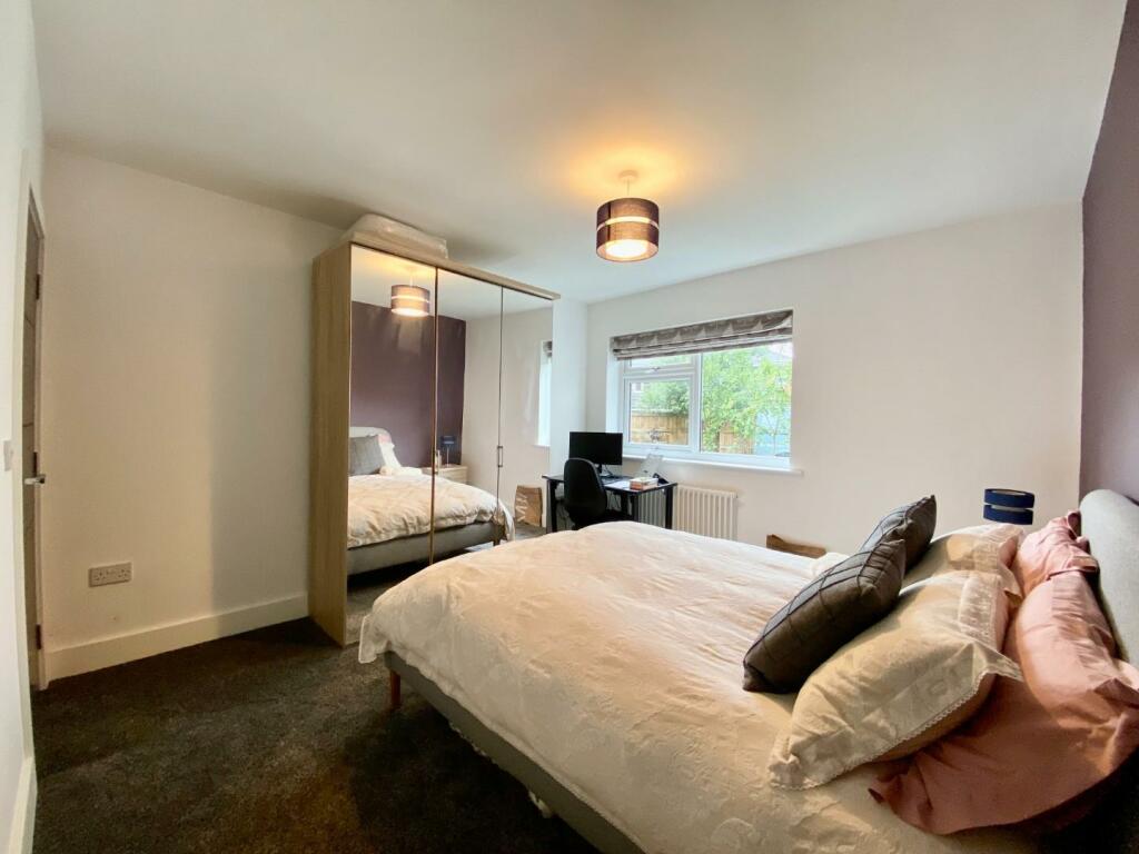 Bedroom Aspect 2