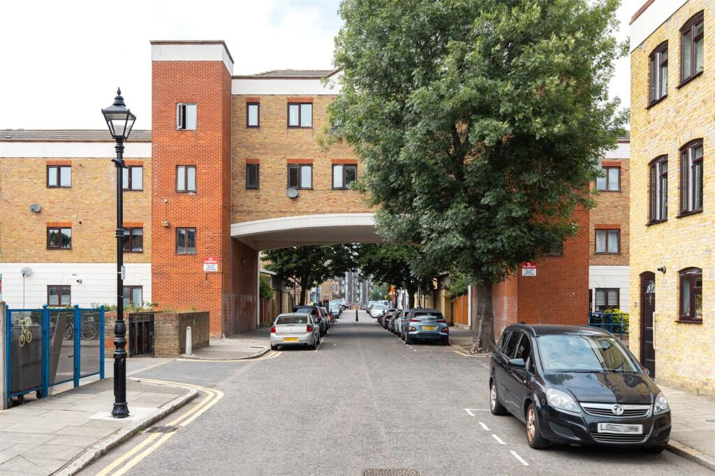 22 Hewison Street E3