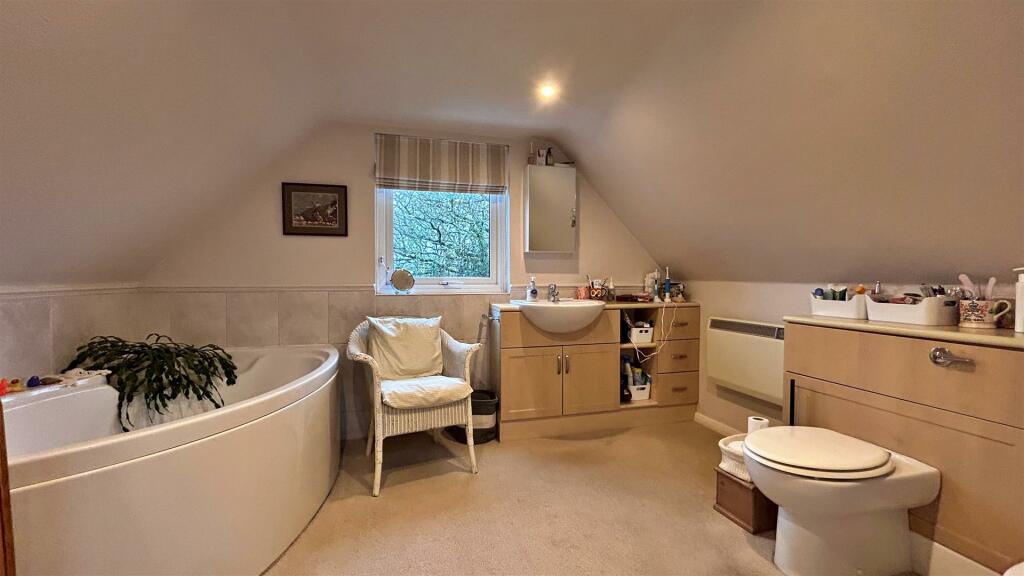 En Suite.jpg