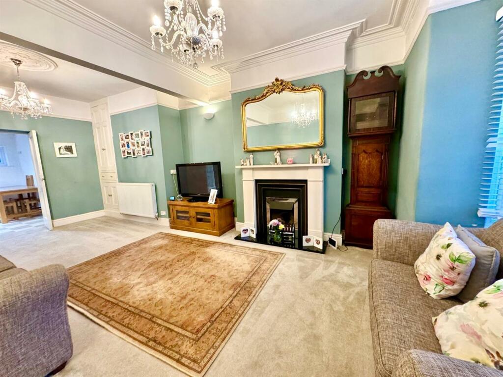 PHOTO-2024-12-05-21-23-29 (18).jpg