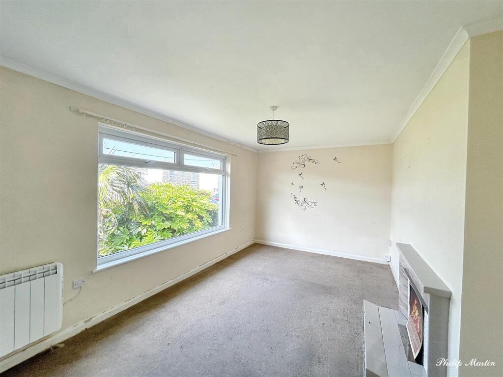 Living Room.jpg