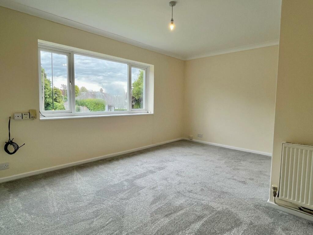 Lounge 2.jpg