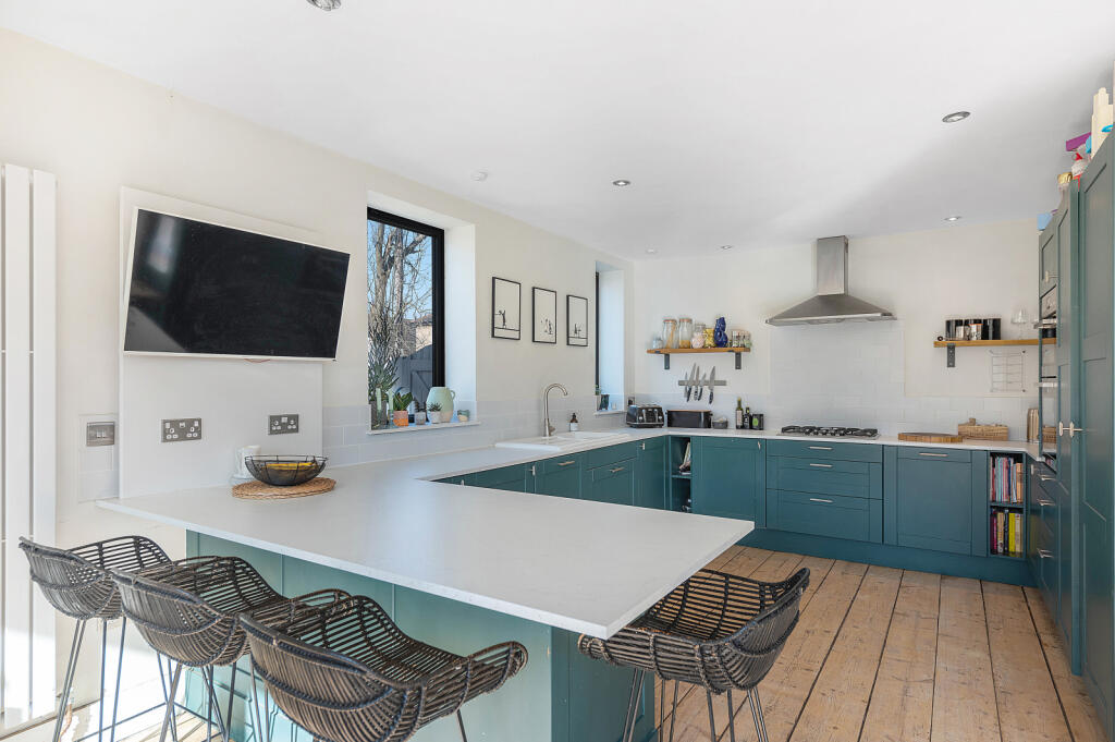Kitchen/Dining