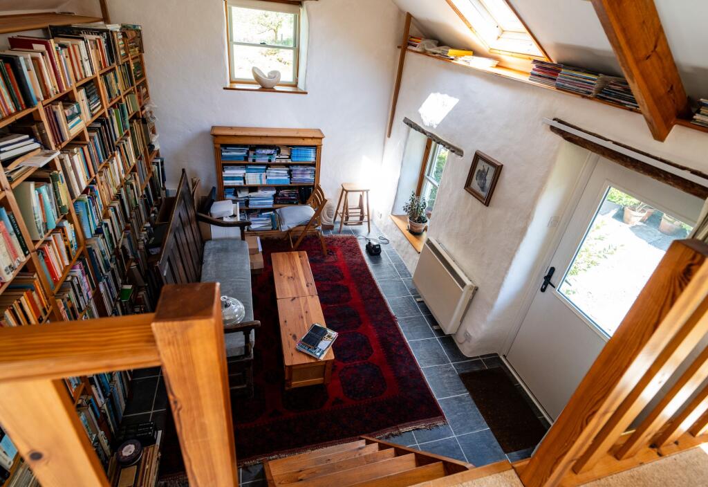 Detached Stone Cottage