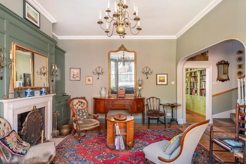 1S2PKN - Sitting Room A.jpg