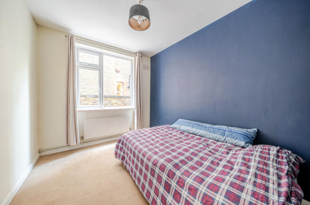 1330919-8-688cccf...