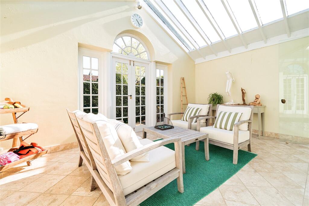 Pool Sitting Area