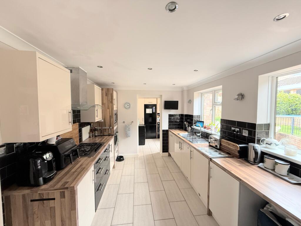 8EEC1E90-8BC1-41B7-906D-3975CE7FF81D