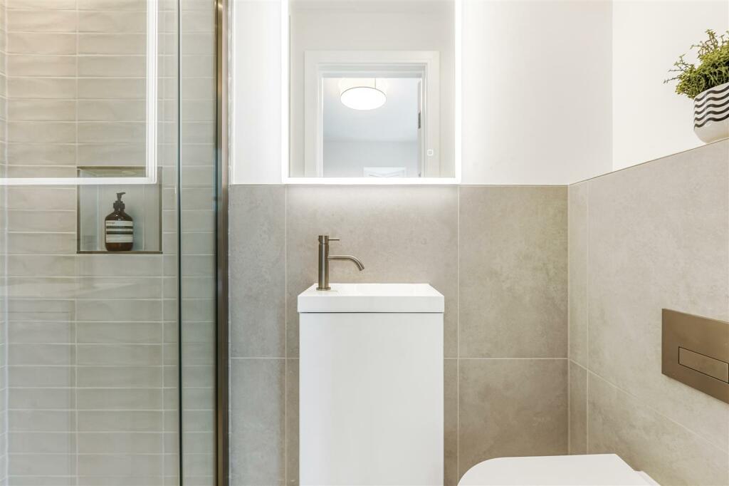 Flat 4 -  8 Twyford Avenue-14.jpg