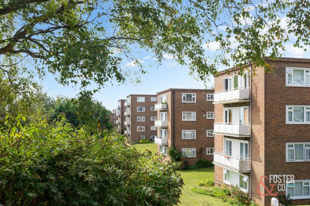 Woodland Court 17_021.jpg