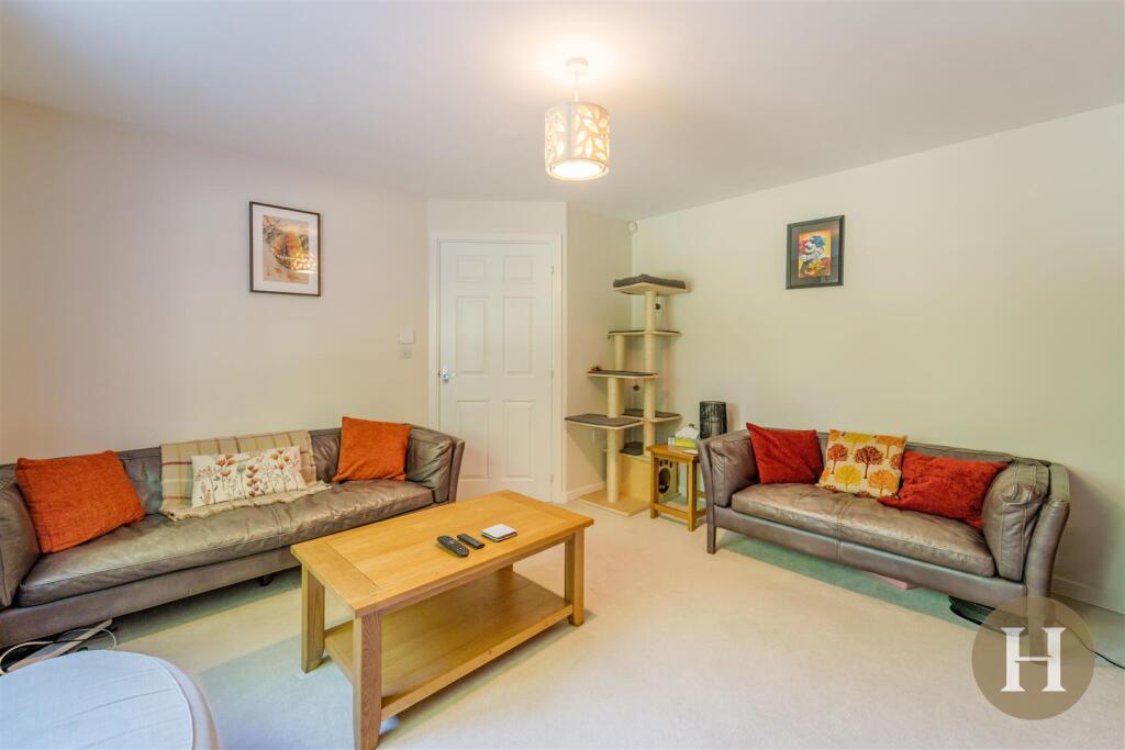 Hadleigh Estate Agents-1.jpg
