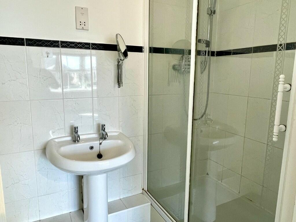 Ensuite Shower Room