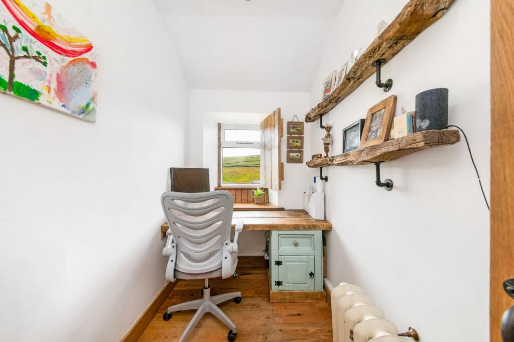 STUDY / BEDROOM FIVE