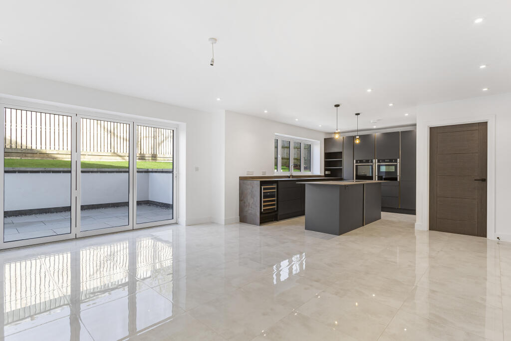 kitchen 3.JPG