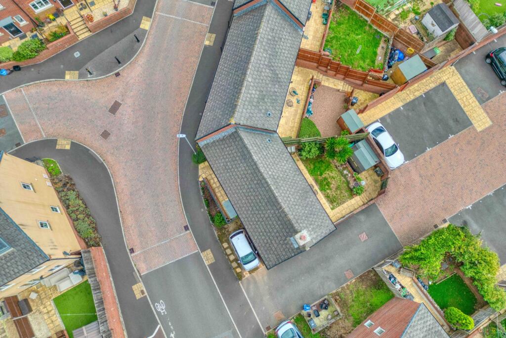 Ewemove Taunton Grove Gate (2)