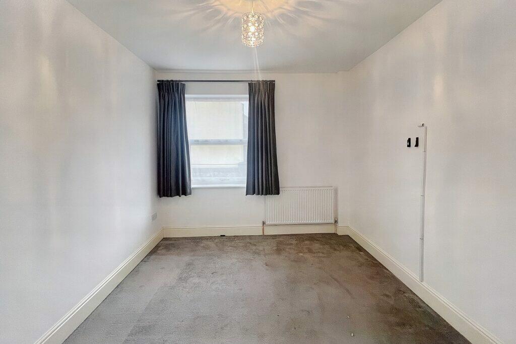 Alexandra Terrace, Sutton-in-Ashfield - Bedroom