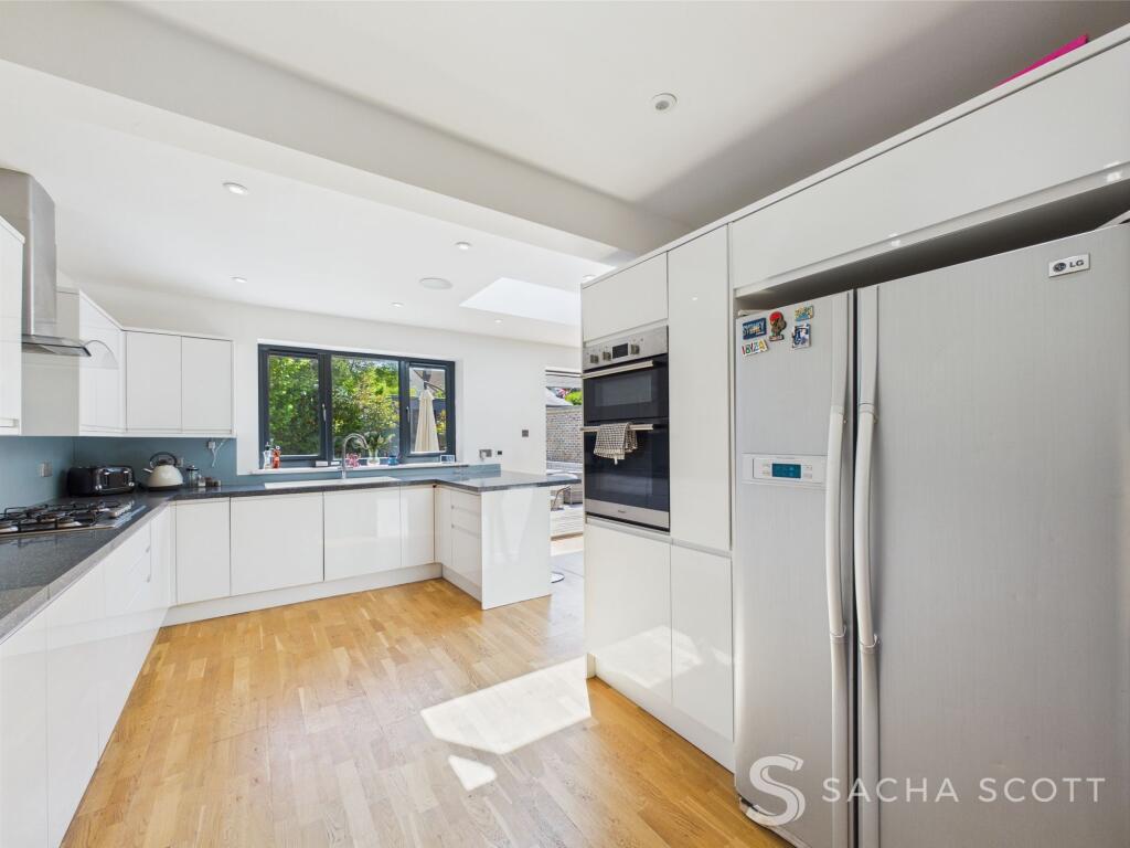 Kitchen / Breakfast Room