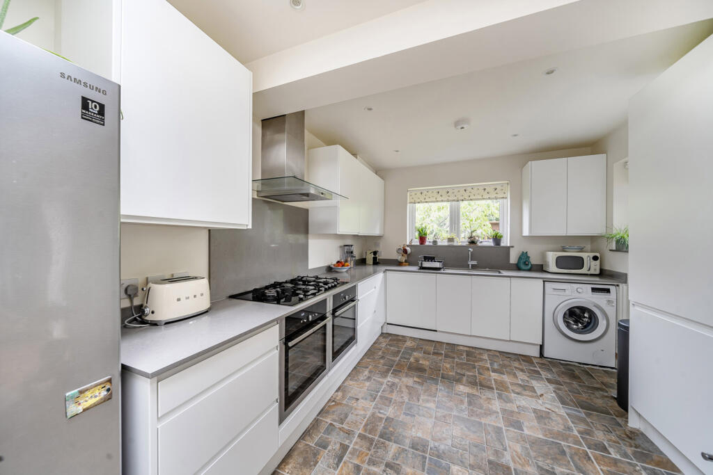 1327445-11-687938...