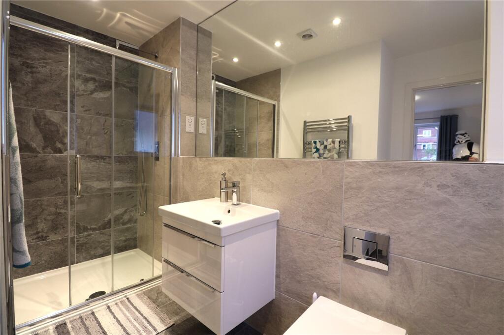 Ensuite