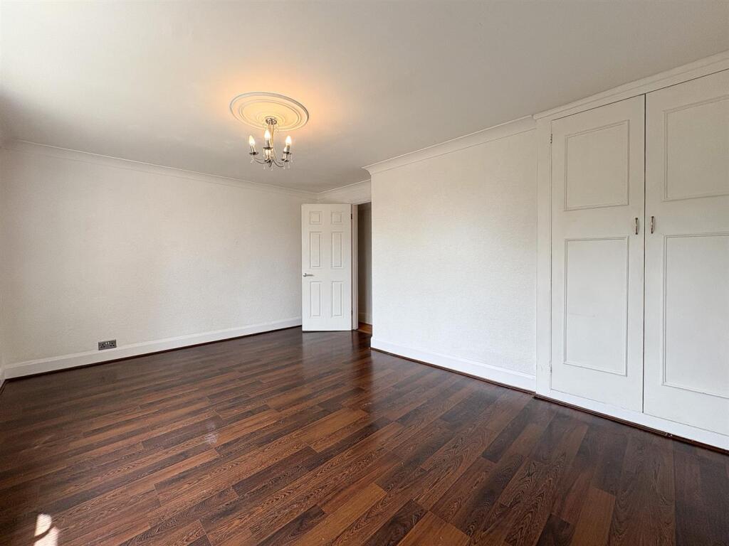 Bedroom1.jpg