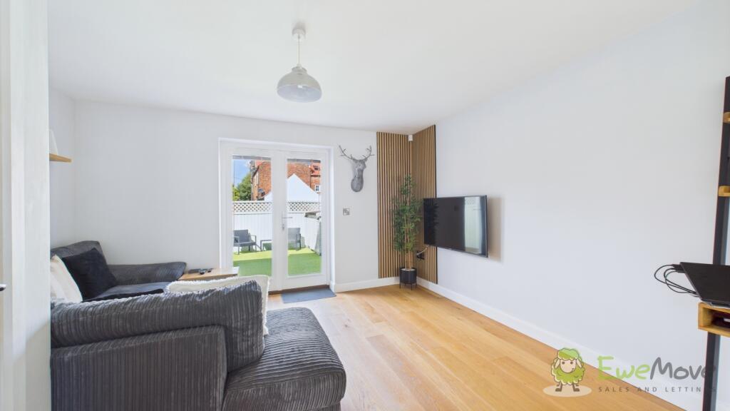 Lounge Dining Room