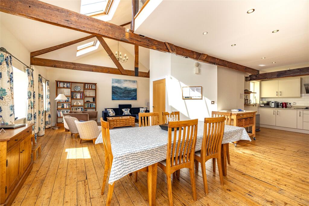 Kitchen/Sitting Room