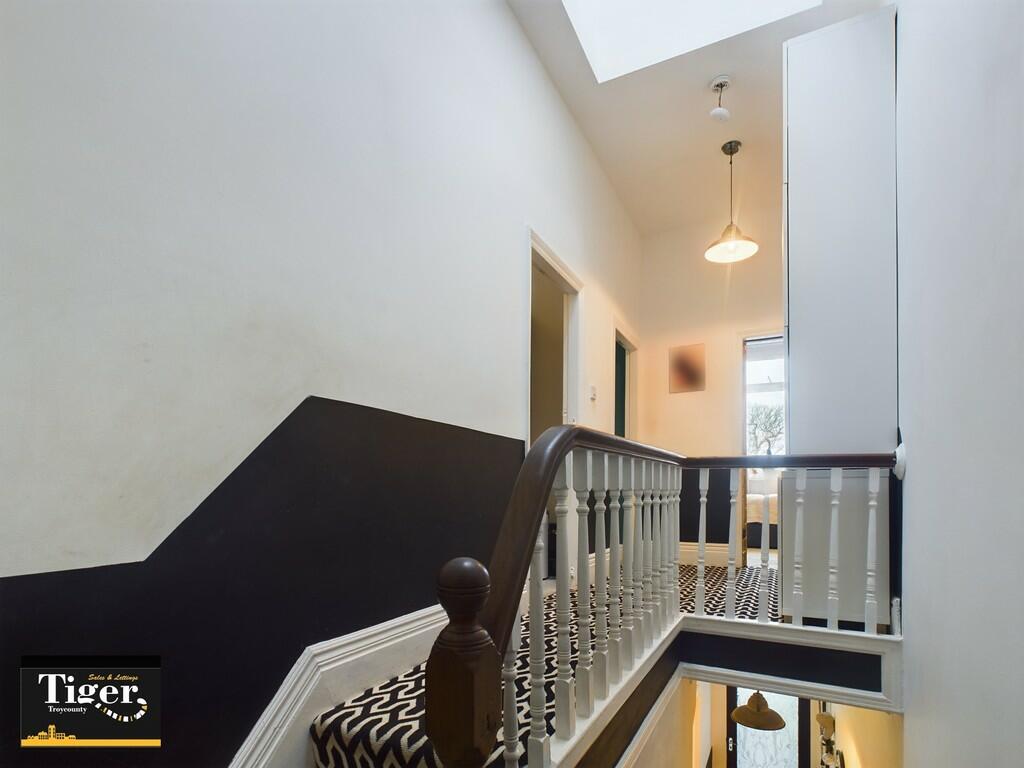 CAM02176G0-PR0176...