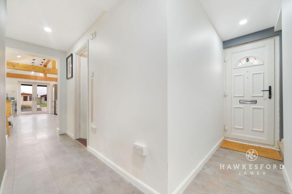 Deerton Street, Teynham - Entrance Hall