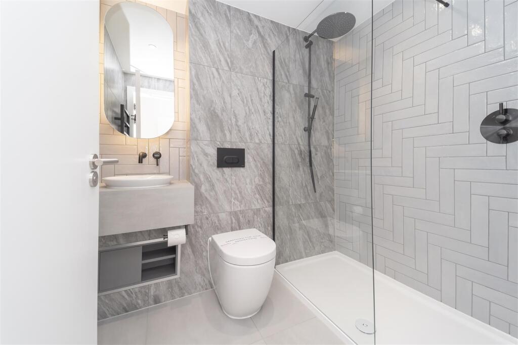 Bathroom .jpg