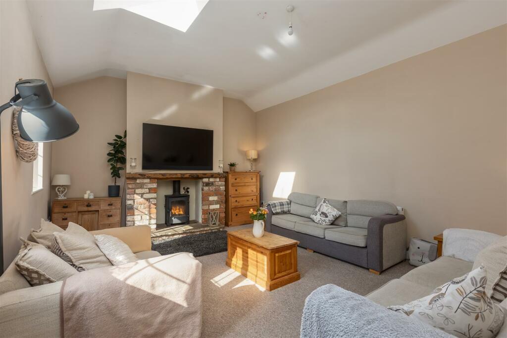 Greystones Sitting Room-1.jpg
