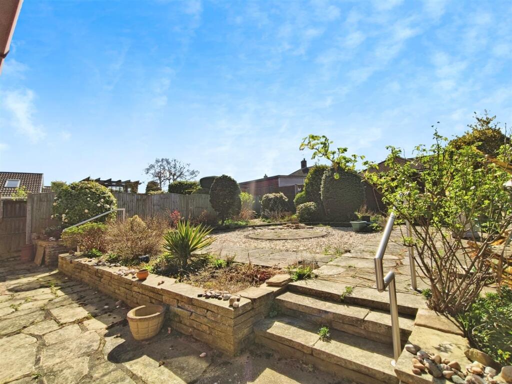 editedimage-da29c535-b8b9-42c8-ae4e-c80df889854d 2