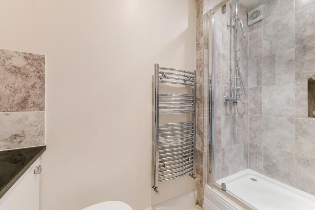 SANDRINGHAM ROAD (9).jpg