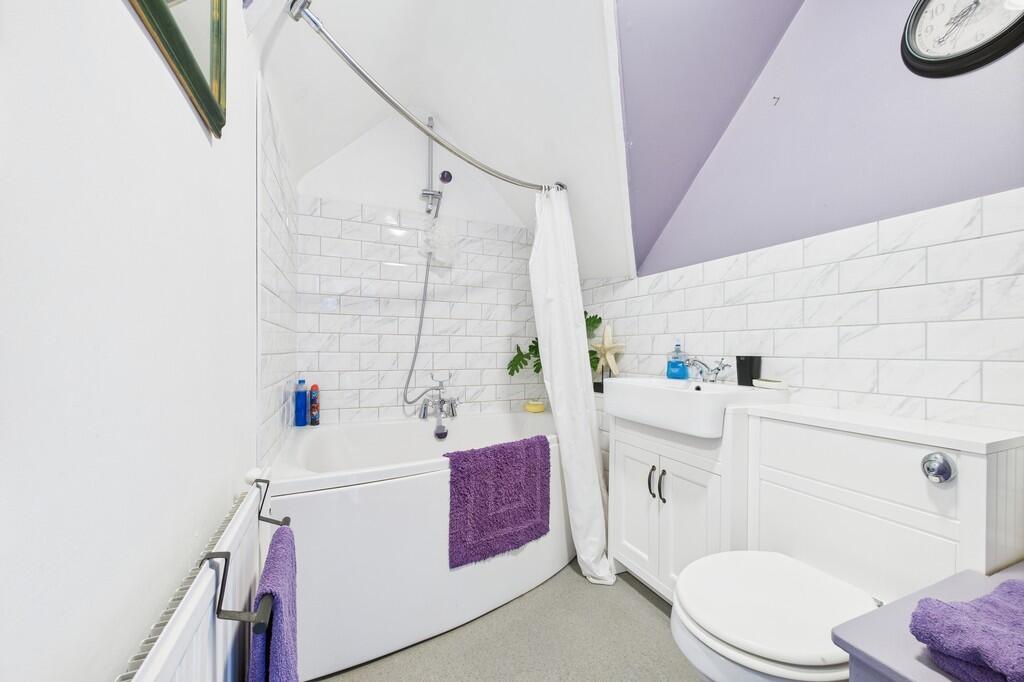 CAM01085G0-PR0592...