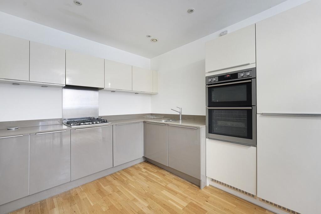 Kitchen (2)