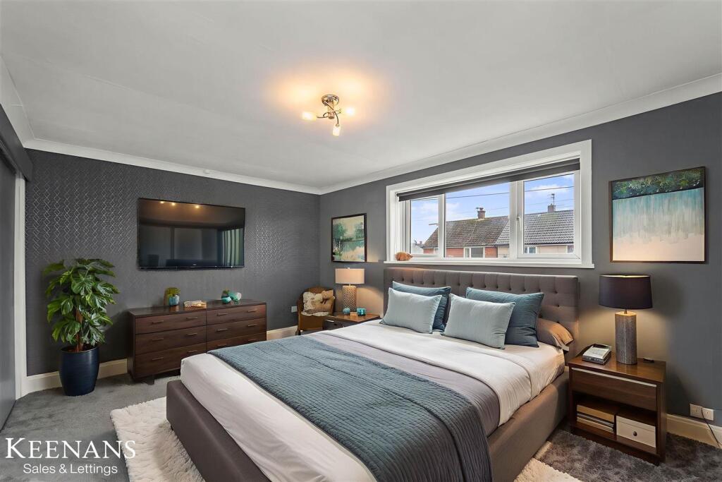 TChyFT2hCk6p2uhEEZ12AA - Bedroom - Modern - 1.jpg