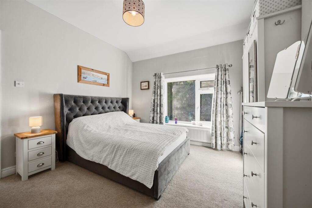 Saxton Mee 3 Undercliffe 0003.jpg