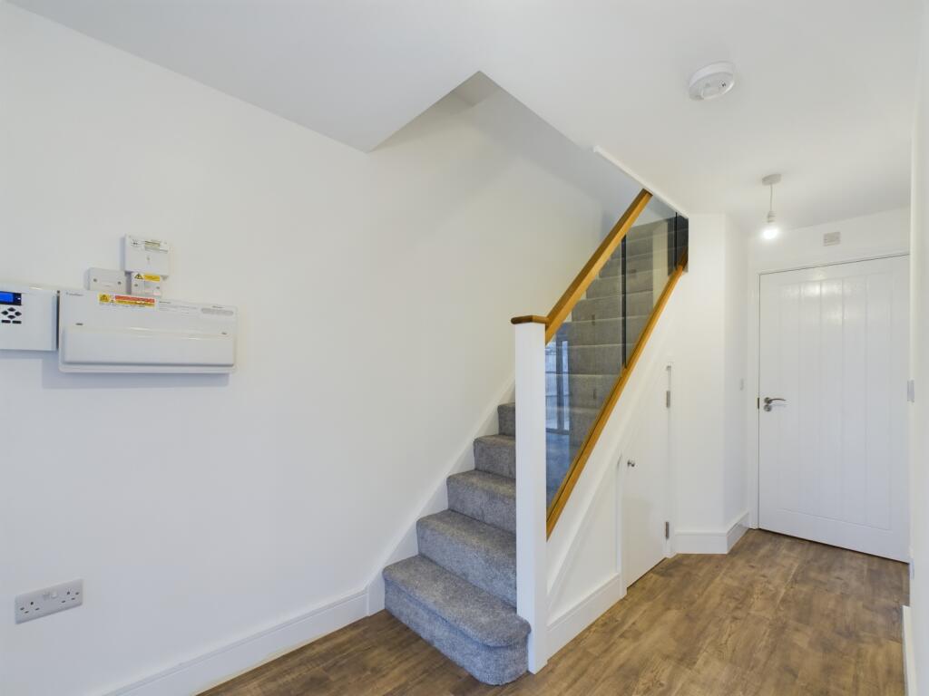 CAM02023G0-PR0118-STILL005