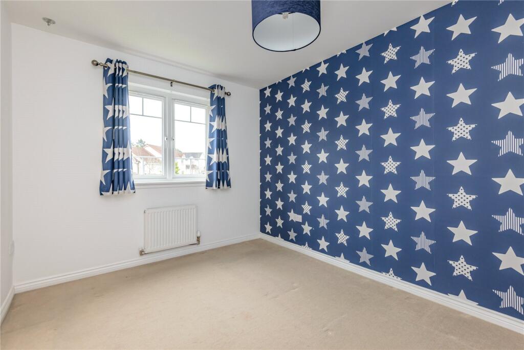 Hawk Crescent 34