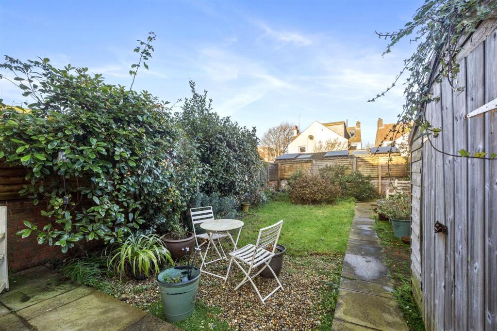 Rowlands Road, 132-031.jpg