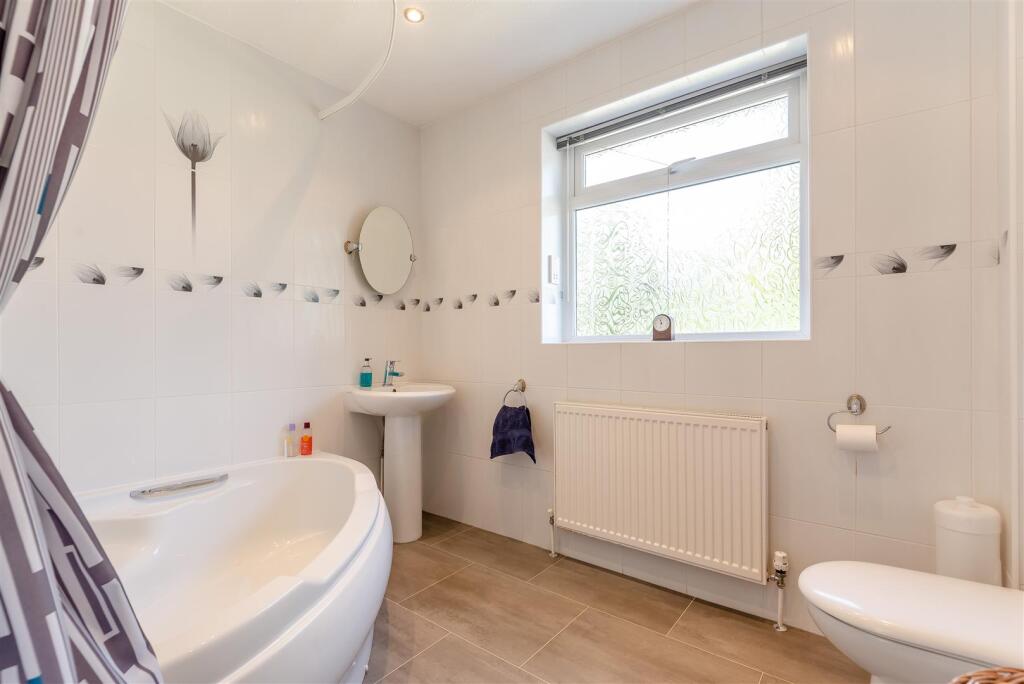 8655715-interior17.jpg