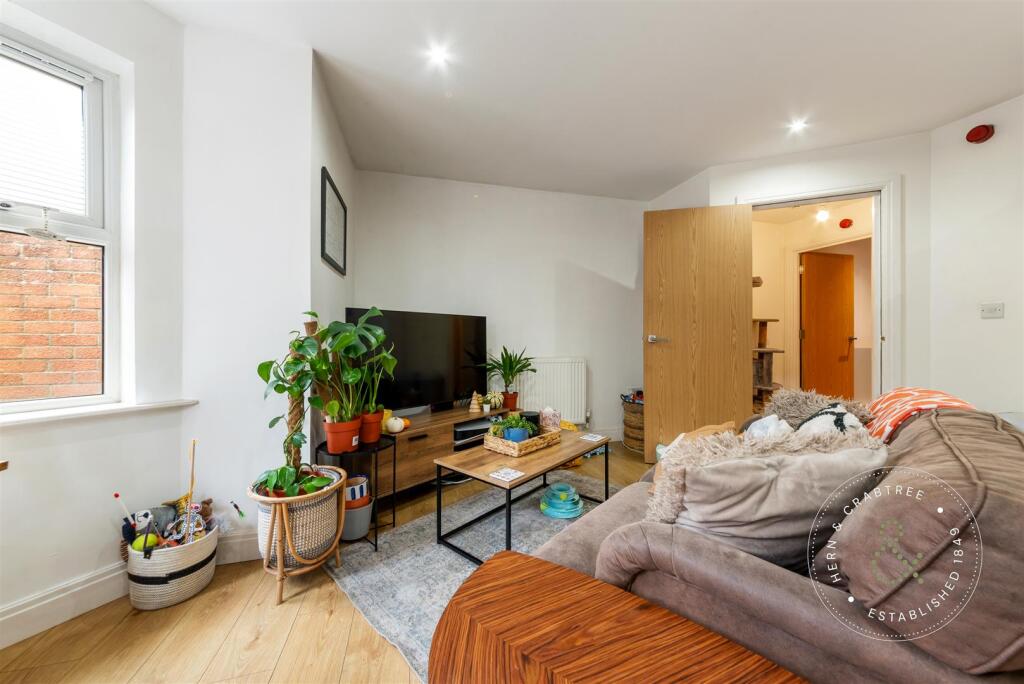 Newport Rd, (12).jpg