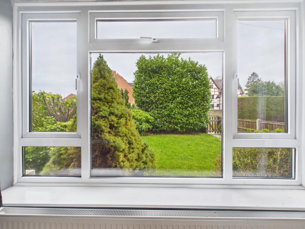 CAM01791G0-PR0202-STILL024