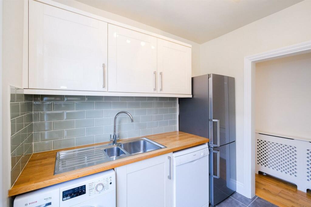 149 Brettenham Road-8_resized.jpg