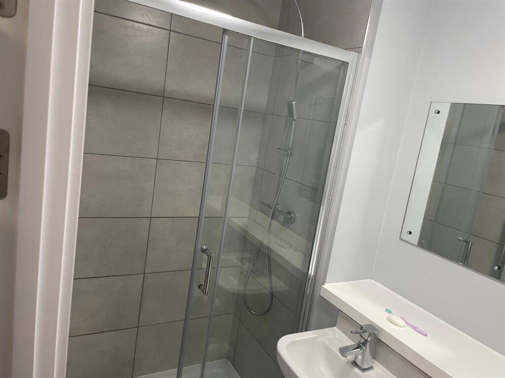 f3, 20 hyde terrace - room 3  - 6.jpeg